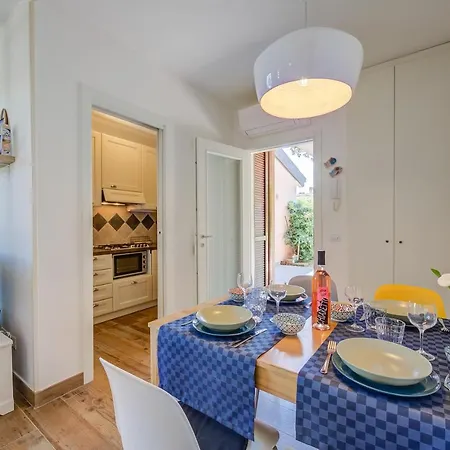 아파트 La Casa Accanto With Shared Pool - Happy