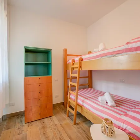 아파트 La Casa Accanto With Shared Pool - Happy